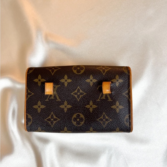 🚨🚨SOLD🚨🚨 Louis Vuitton Pochette Florentine Belt Bag - Picture 8 of 13
